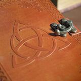 Triquetra Deri Defter